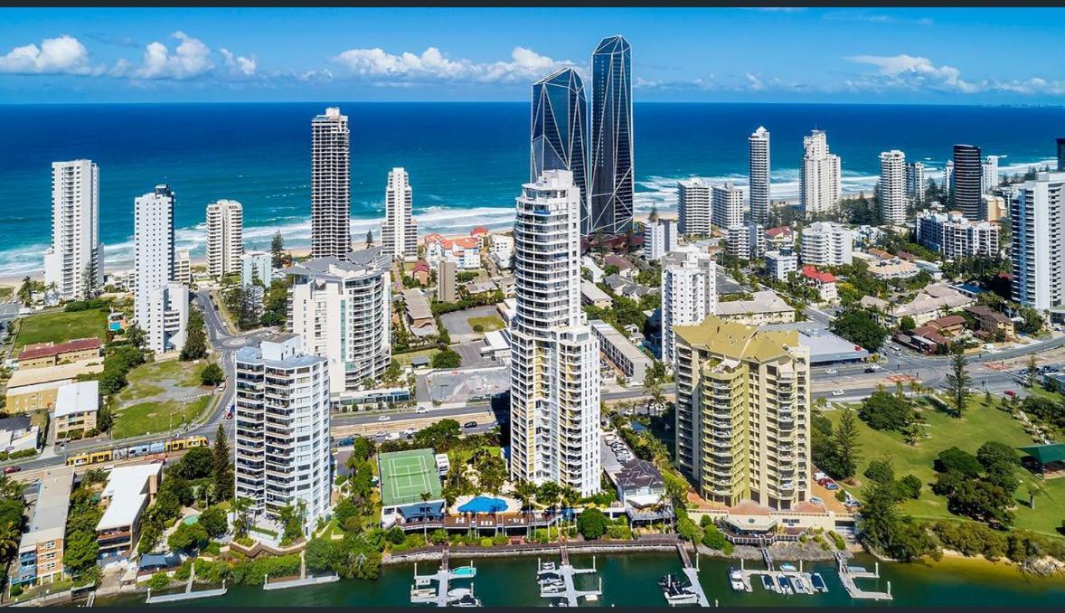 The Pinnacle Apartments Gold Coast Bagian luar foto